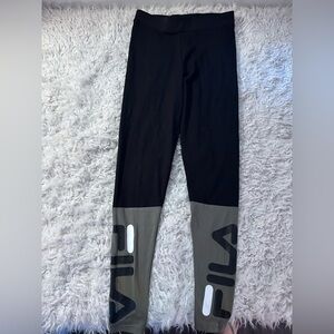 Fila black and olive green color block workout leggings size XS